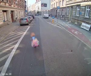 5-latka wbiegła przed autobus. Dramat w Bytomiu