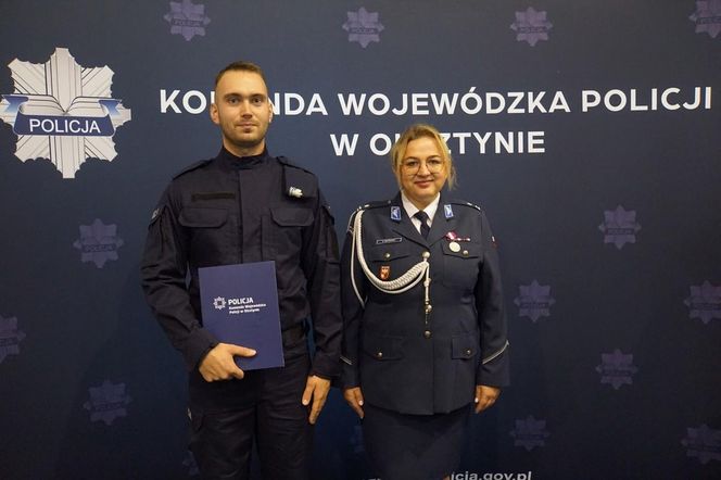 Nowi policjanci wypowiedzieli słowa przysięgi. Na Warmii i Mazurach rekrutacja wciąż trwa [ZDJĘCIA]