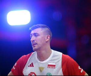 Niepojęte, jak zachował się Łukasz Kaczmarek na widok dziennikarki. Niecodzienne sceny po wygranej siatkarzy ze Słowenią