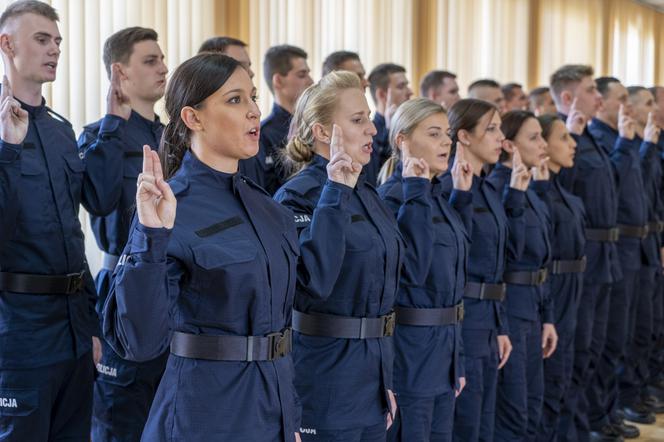 Młodzi policjanci złożyli w Bydgoszczy ślubowanie 