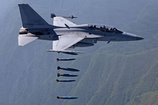 FA-50 i pociski Taurus