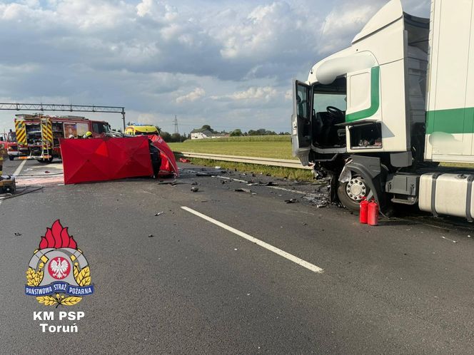 Śmiertelny wypadek na DK 91 pod Chełmżą. Droga całkowicie zablokowana! [ZDJĘCIA]