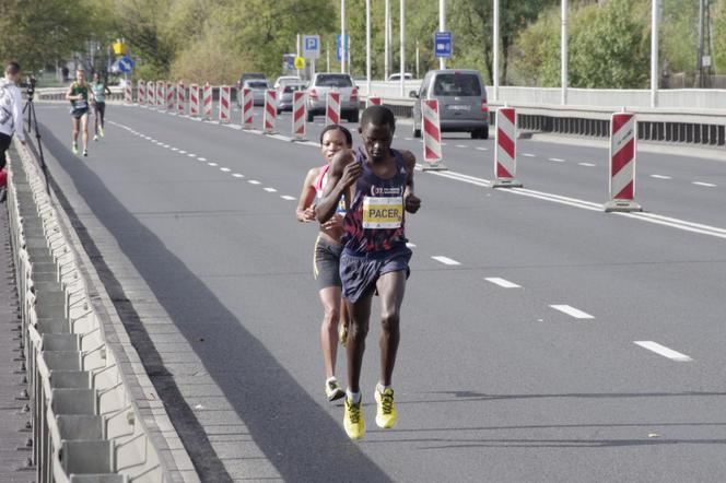 MARATON WARSZAWSKI 2015 ZDJĘCIA UCZESTNIKÓW