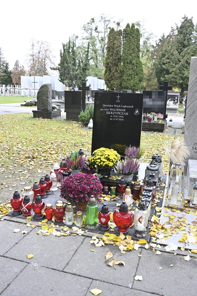 Oto grób gen. Waldemara Skrzypczaka