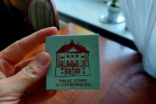 Sowa nieźle się pieni i dobrze pachnie. Nowe pamiątki z Ostromecka się podobają, ale ludzie chcą magnesu z Grubym