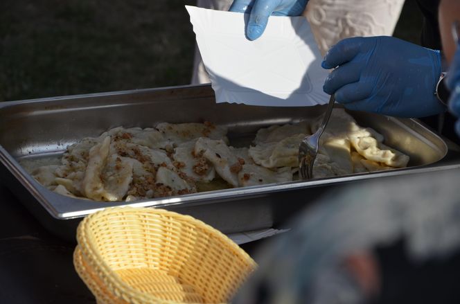 W konkursie na najlepsze pierogi w powiecie Siedleckim w 2025 roku zwyciężył męski zespół KGW „Sami Swoi” z Kotunia! 