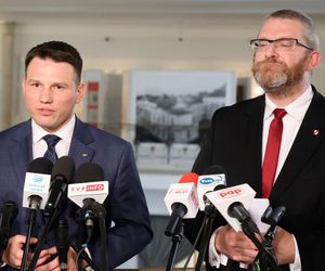 Najnowszy sondaż partyjny pokazuje, za kim naprawdę są Polacy! Mentzen i Braun triumfują 