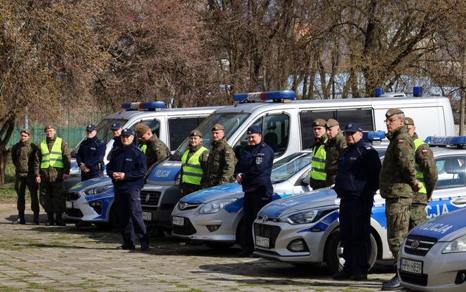 Radomskich policjantów wspierają terytorialsi 