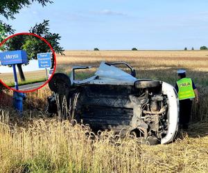 Wypadek na drodze krajowej nr 91. Śmiertelne zderzenie BMW i fiata. 50-latka nie żyje [ZDJĘCIA]