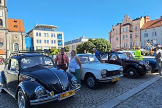 11. Zlot Pojazdów Zabytkowych. Klasyki motoryzacji opanowały Tarnowskie Góry