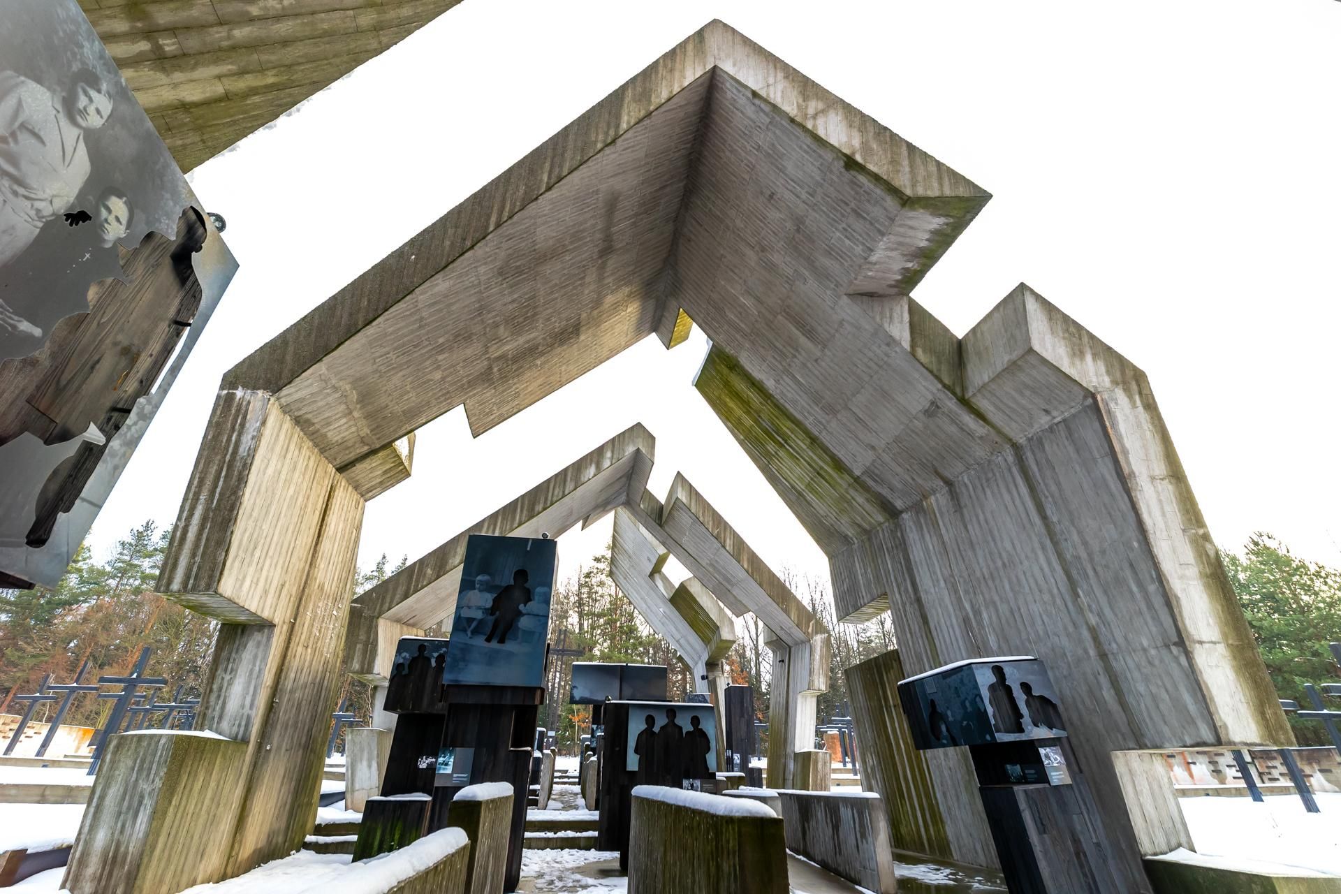 Mauzoleum Martyrologii Wsi Polskich w Michniowie