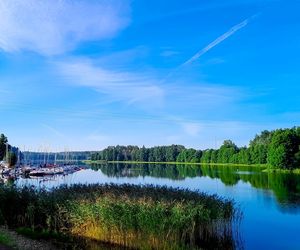 Najpiękniejsze polskie jeziora. Tam trzeba jechać na urlop [ZDJĘCIA].