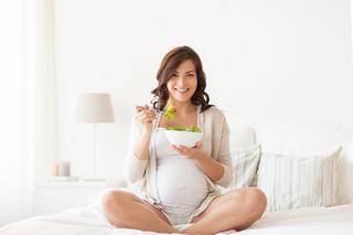 Nadmierna ilość kalorii w ciąży zaburza prawidłowy rozwój płodu