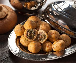 Imprezowe kulki z pieczarkami - prawdziwy hit!