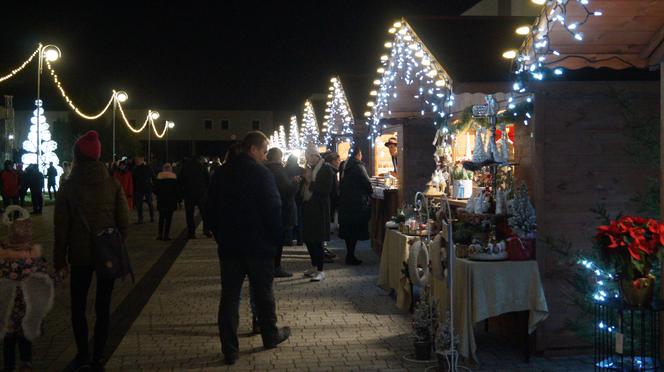 Akademicki Jarmark Bożonarodzeniowy w Fordonie [ZDJĘCIA]