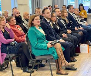 Jubileuszowa sesja i  ceremonia wręczenia statuetek „Honorowy Przyjaciel Starachowic”