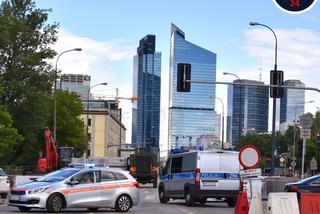 Wielka ewakuacja na Woli w Warszawie. Robotnicy znaleźli bombę