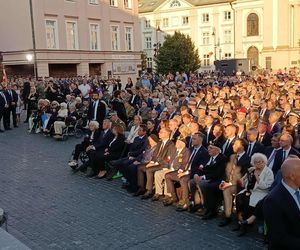 81. rocznica Powstania Warszawskiego. Uroczystość na pl. Krasińskich