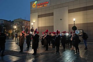 Górnicy obudzili mieszkańców Bełchatowa. Rozpoczęły się obchody Barbórki