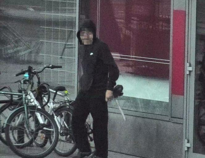 Próbował ukraść rowery przed Galerią Krakowską