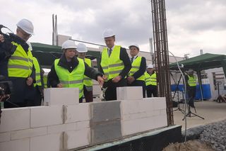 Wmurowanie kamienia węgielnego pod nową inwestycję firmy Eurocomplex Trucks Sp. z o.o. 