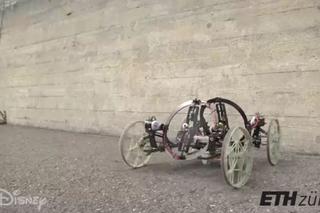 Disney zbudował robotyczny pojazd jeżdżący po ścianach -  WIDEO