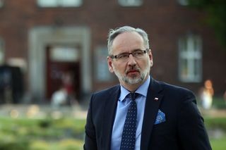 Covid-19: Rośnie liczba pacjentów w szpitalach. Minister ogłasza czwartą falę koronawirusa