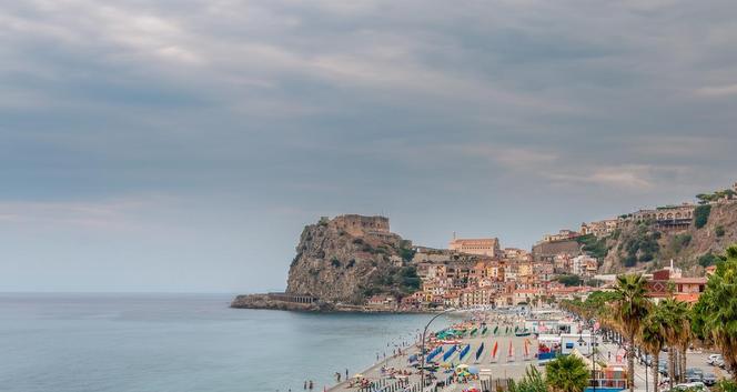 Reggio di Calabria na zdjęciach. Polecisz tam z portu Katowice Airport