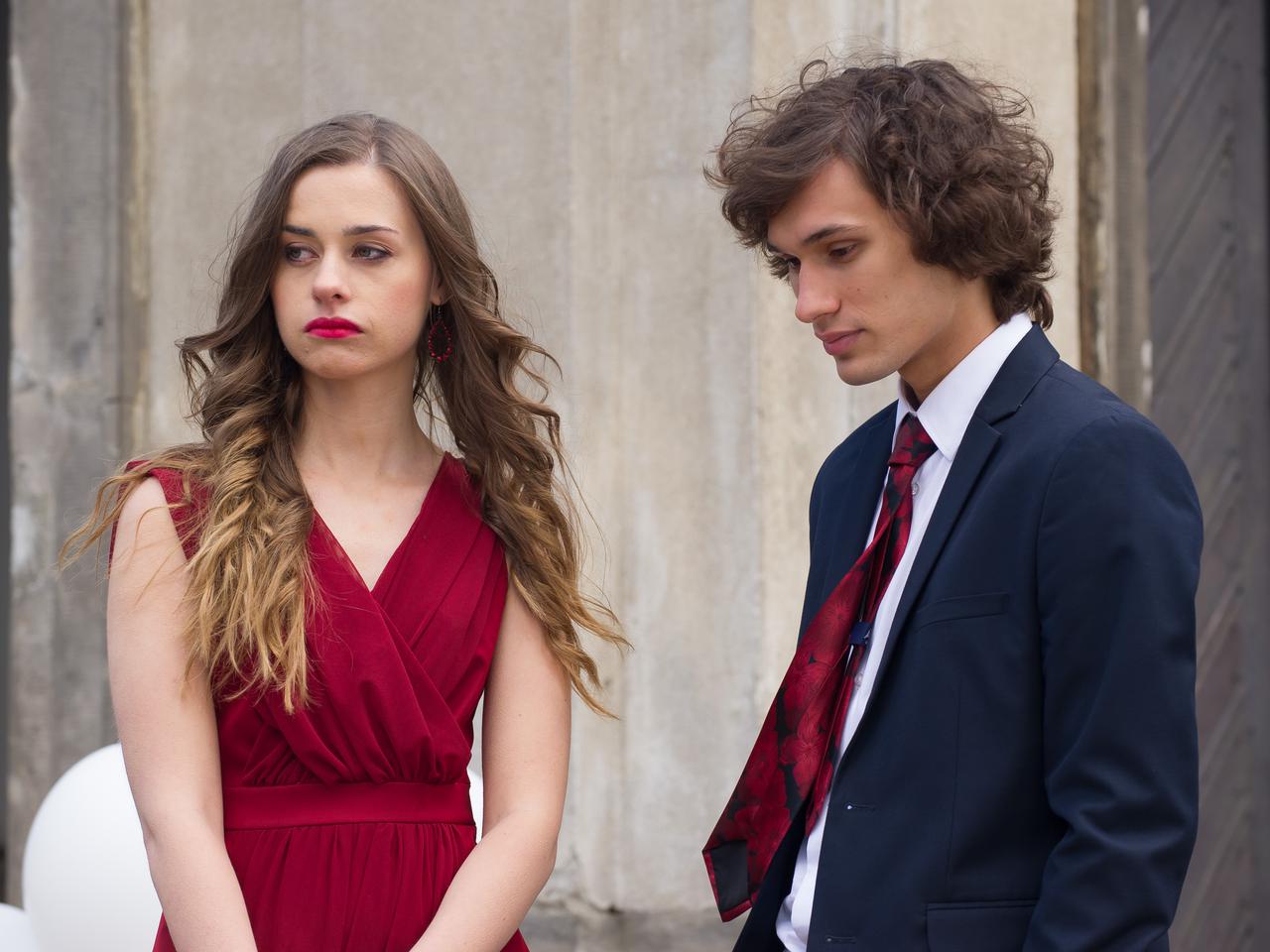 Na Wspólnej 2185. Eliza (Katarzyna Chorzepa), Jarek (Wojtek Rotowski)