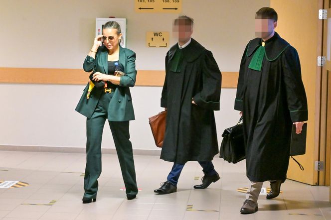 Anna Mucha pozwała Paulinę Smaszcz