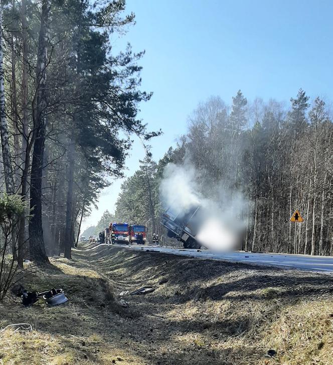 Spalił się we własnym aucie. Tragedia pod Mińskiem Mazowieckim