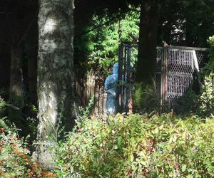 Broń i materiały wybuchowe w mieszkaniu. Konieczna ewakuacja bloku w Olsztynie
