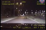 Wiózł kolegę w otwartym bagażniku