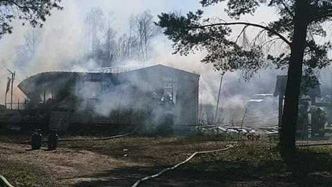 OGIEŃ STRAWIŁ dom w kilka minut! Straty są ogromne, a wszystko przez GRZEJNIK! [ZDJĘCIA]