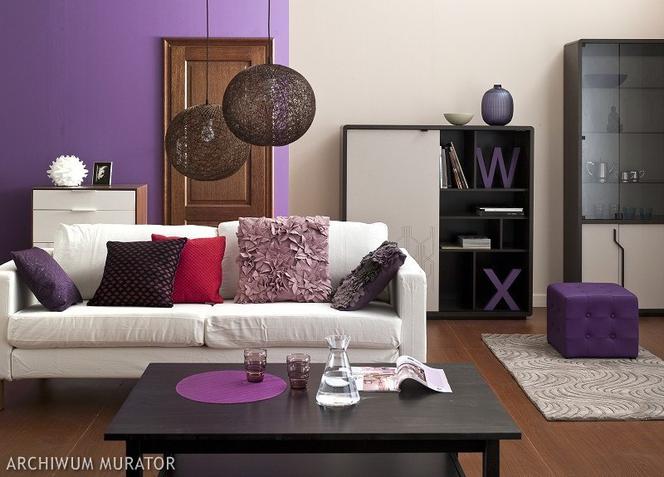 Kolory ścian: salon fioletowy