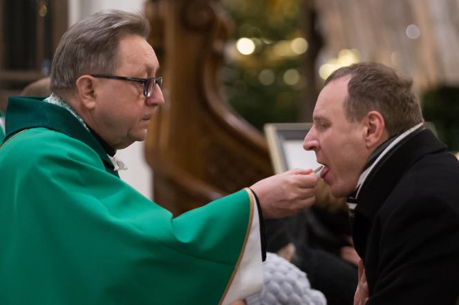 CAŁY PIS MODLI SIĘ ZA MAMĘ PREZESA