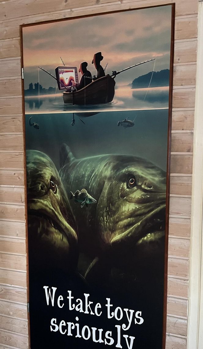 Polscy wędkarze złowili suma giganta o długości 292 cm. To nowy rekord świata!