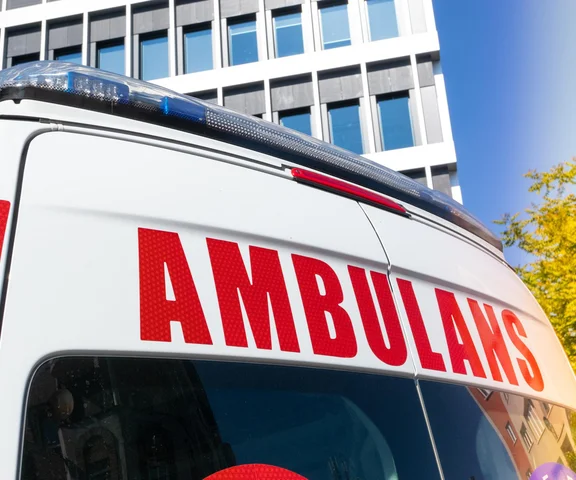 Atak na personel szpitala. 28-latka raniła trzy osoby