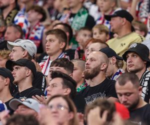 Górnik Zabrze - Termalica Nieciecza. Niesamowita atmosfera na Arenie Zabrze! Kibice Górnika dopingują swoją drużynę