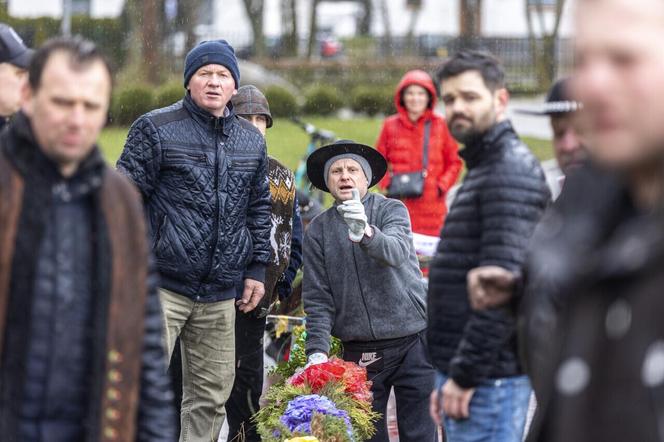 W Gdańsku stanęła 20-metrowa palma wielkanocna