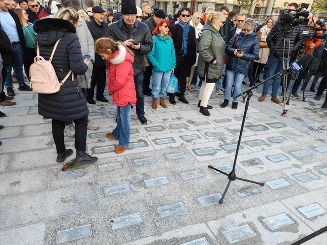 Wyjątkowy pomnik na 600-lecie Łodzi. Fundatorzy zobaczyli swoje tabliczki