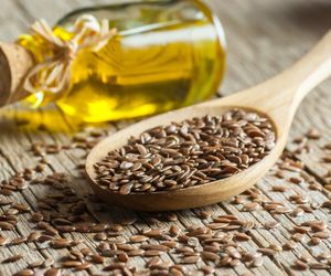 Reguluje cholesterol i pomaga schudnąć. Wyciąg z lnu dobry nie tylko dla urody