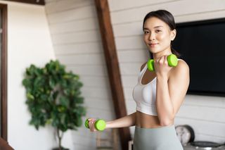 Uprawiasz sport? Sprawdź, jak dbać o skórę w ruchu 