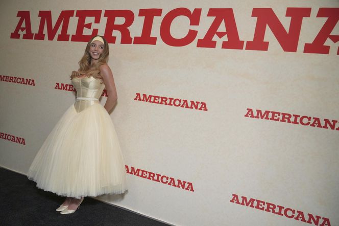 Sydney Sweeney jako Christy Martin.