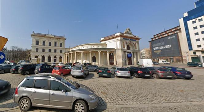 Parking w rejonie Dworca Świebodzkiego 