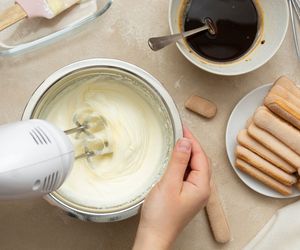 Bita śmietana - przepis i porady, jak zrobić idealną bitą śmietanę do ciast i deserów