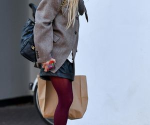 Monika Olejnik w butach wiewiórkach