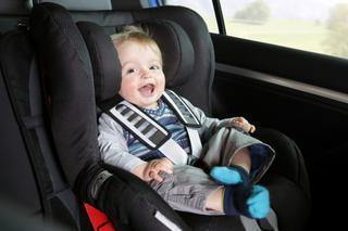 Przewożenie dziecka w samochodzie - zasady bezpiecznej jazdy z dzieckiem