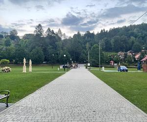 Muszyńskie ogrody zachwycają pięknem. Wyjątkowe miejsce na mapie Małopolski 