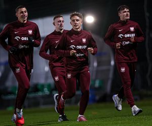 Robert Lewandowski i inni kadrowicze na treningu reprezentacji Polski
